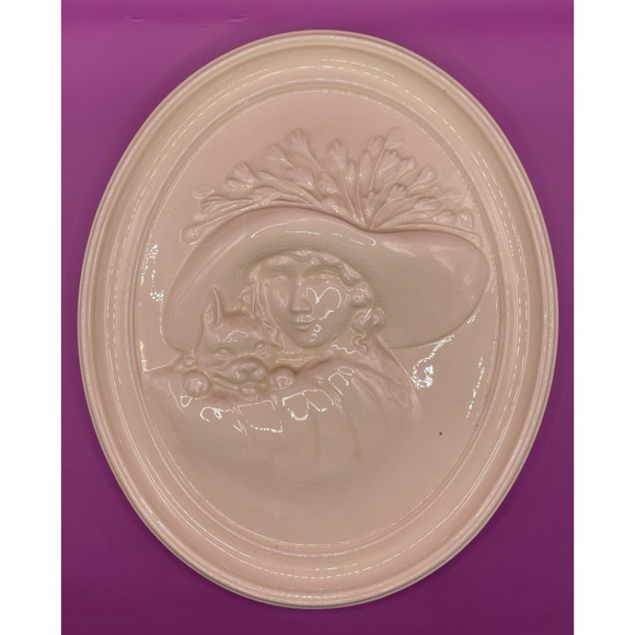 Vintage 1970s Duncan Ceramic Cameo Syle Portrait of Lady in Hat and Dog - Picture 3 of 11